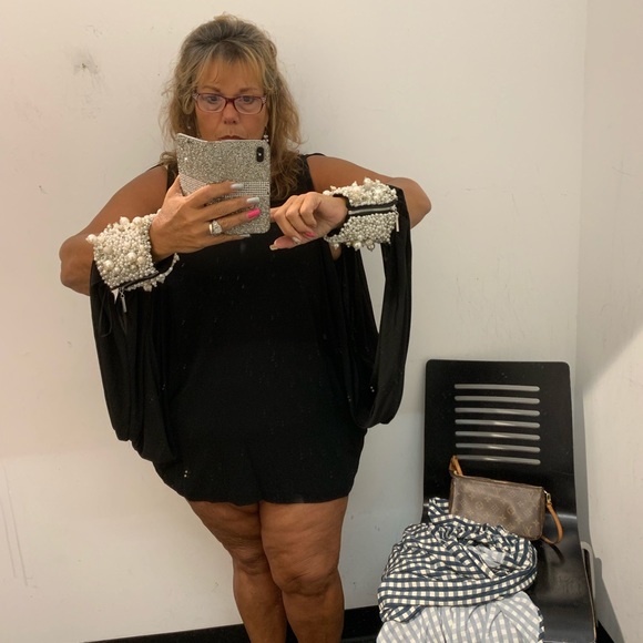 Badgley Mischka dolman top w embellished sleeves - Picture 1 of 8